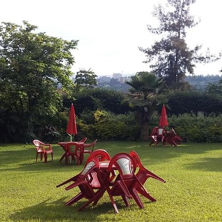 Random Park Hotel Kigali Exterior photo