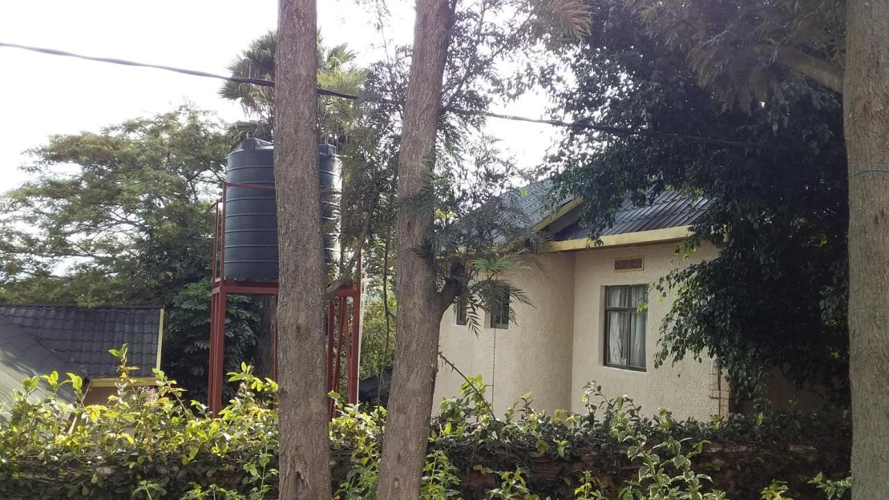 Random Park Hotel Kigali Exterior photo
