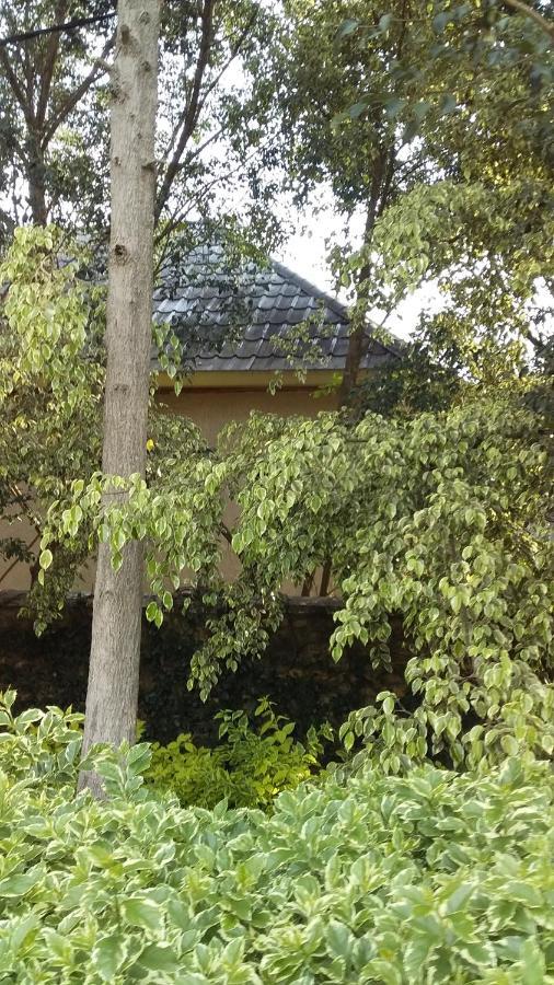 Random Park Hotel Kigali Exterior photo