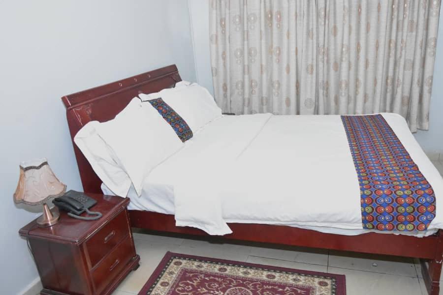 Random Park Hotel Kigali Exterior photo
